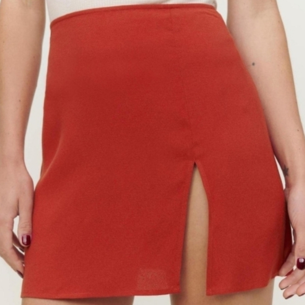NEW Reformation Red Mini Skirt Margot with Slit Size 6 - Picture 2 of 8